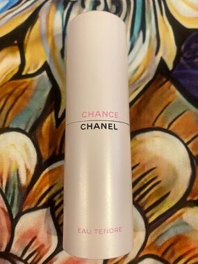 CHANEL Chance Eau Tendre Pale Pink Travel Spray